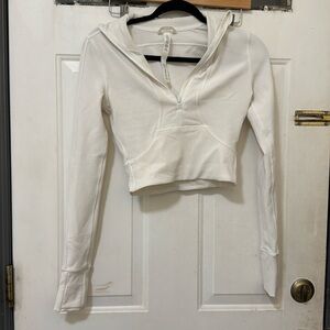 Lululemon Ribbed Half Zip Cropped Top in White - Size 2